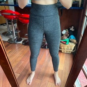 High rise, leggings size small. Excellent condition.